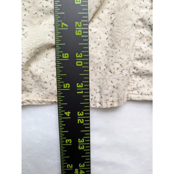 Columbia Short Sleeve Button Down Shirt - Men's Large Tan Fish - Picture 6 of 7